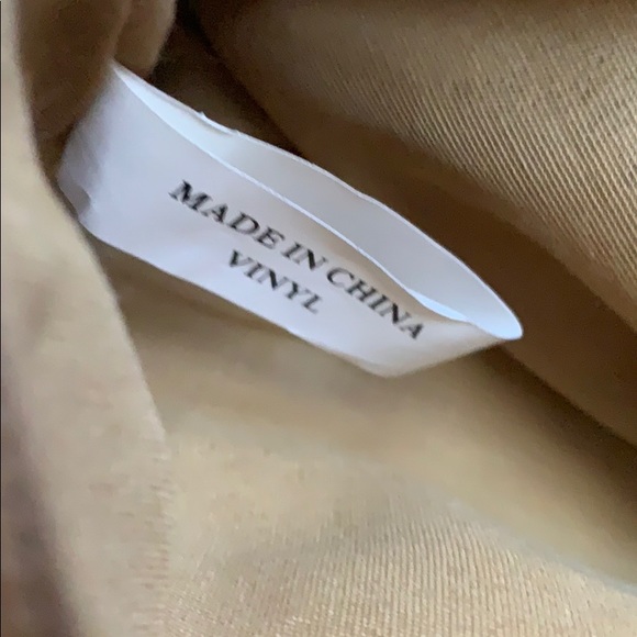 Gold Vinyl Purse - Picture 7 of 7